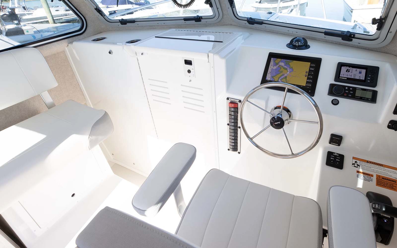 2520 XLD Sport Cabin Gallery Image