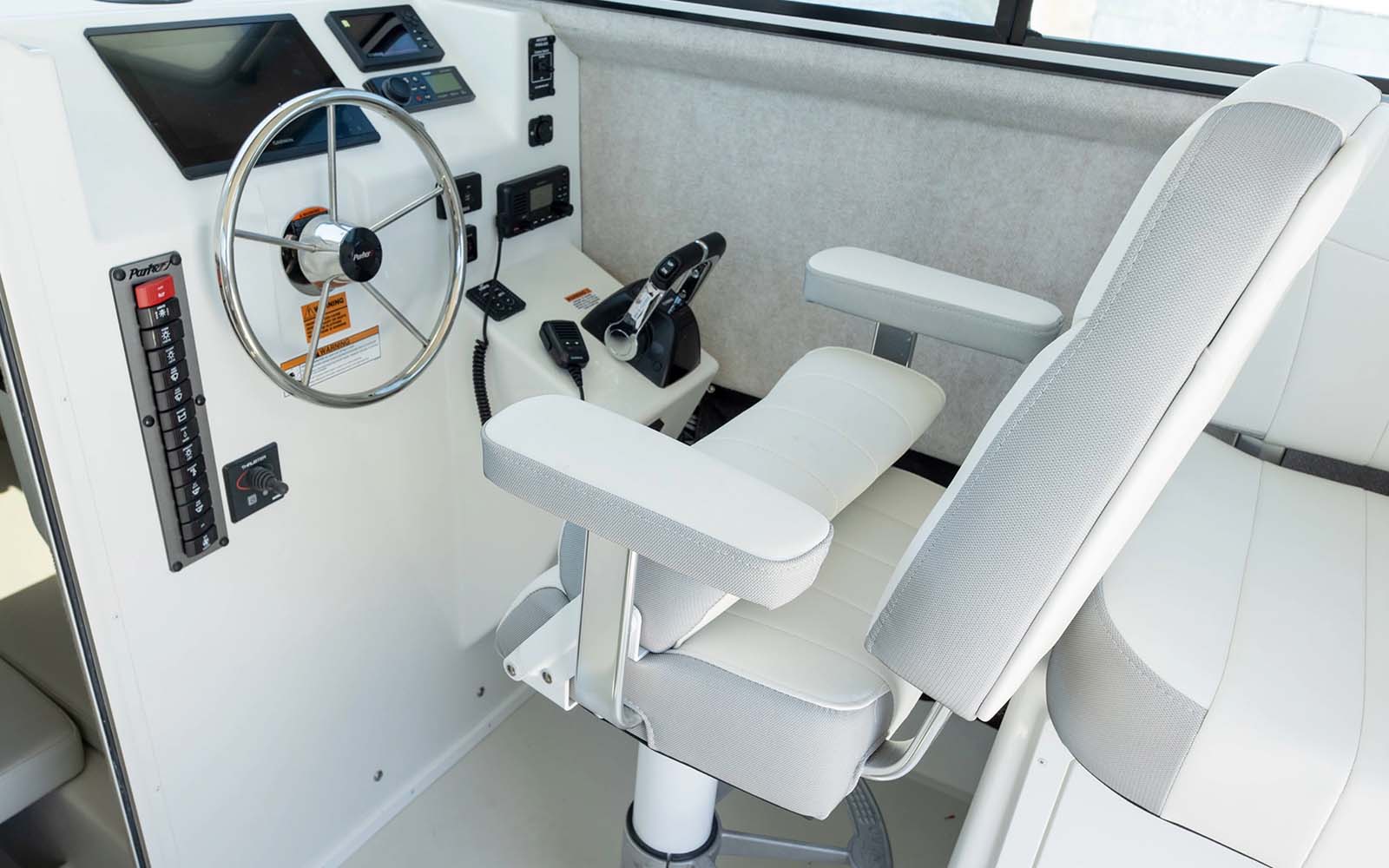 2820 XLD Sport Cabin Gallery Image