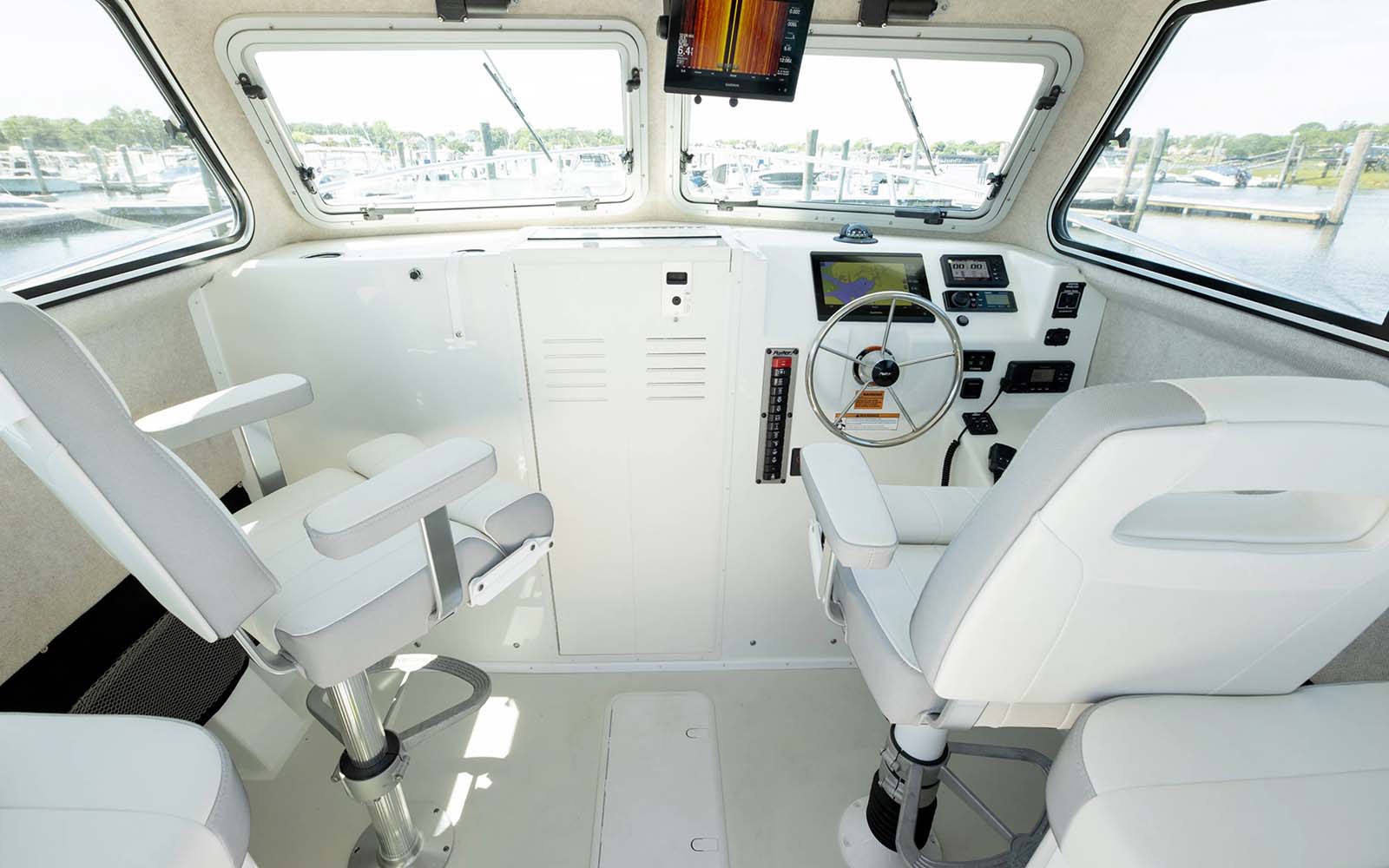 2820 XLD Sport Cabin Gallery Image