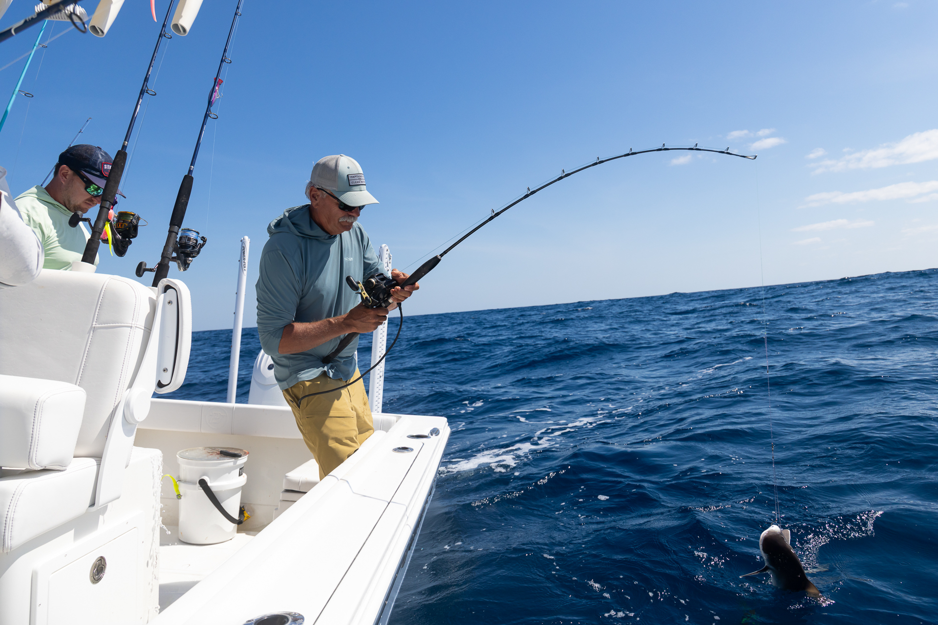 Parker Boats 240 Coastal Elite Exterior 02