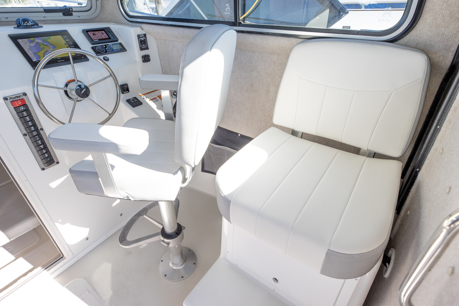 Parker Boats 257 Explorer Interior 05