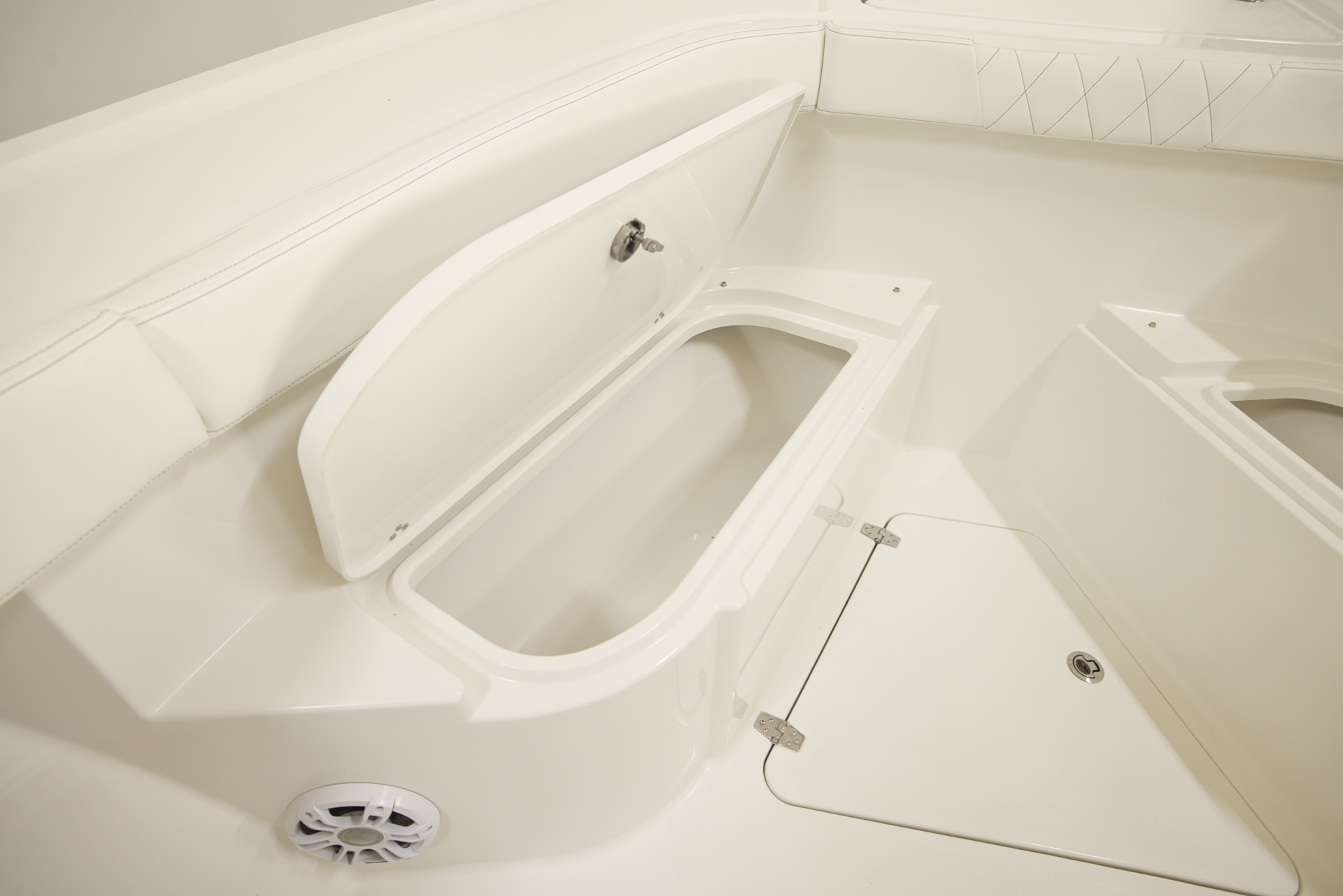 Parker Boats 274 Fathom Interior 05