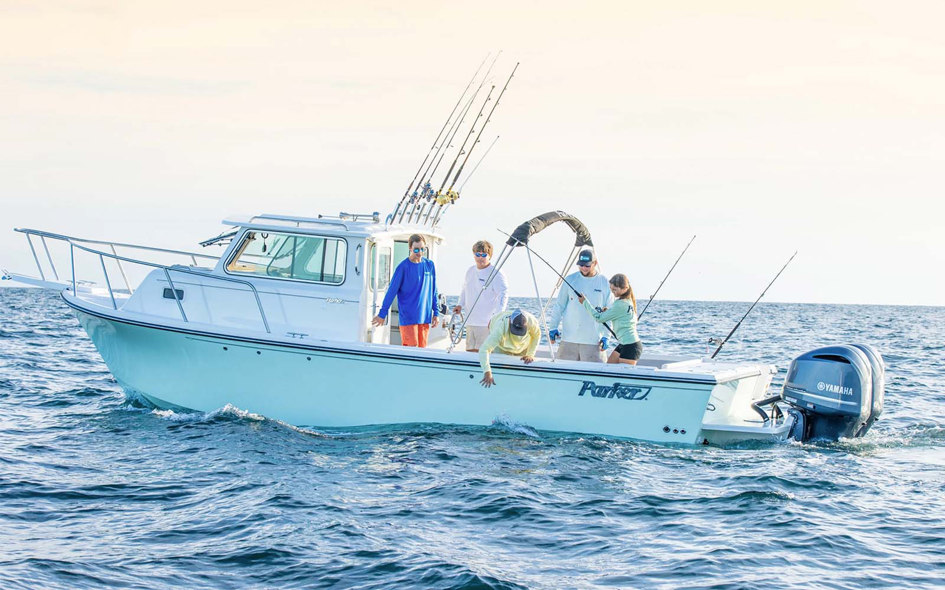 Parker Boats 257 Explorer Exterior 02