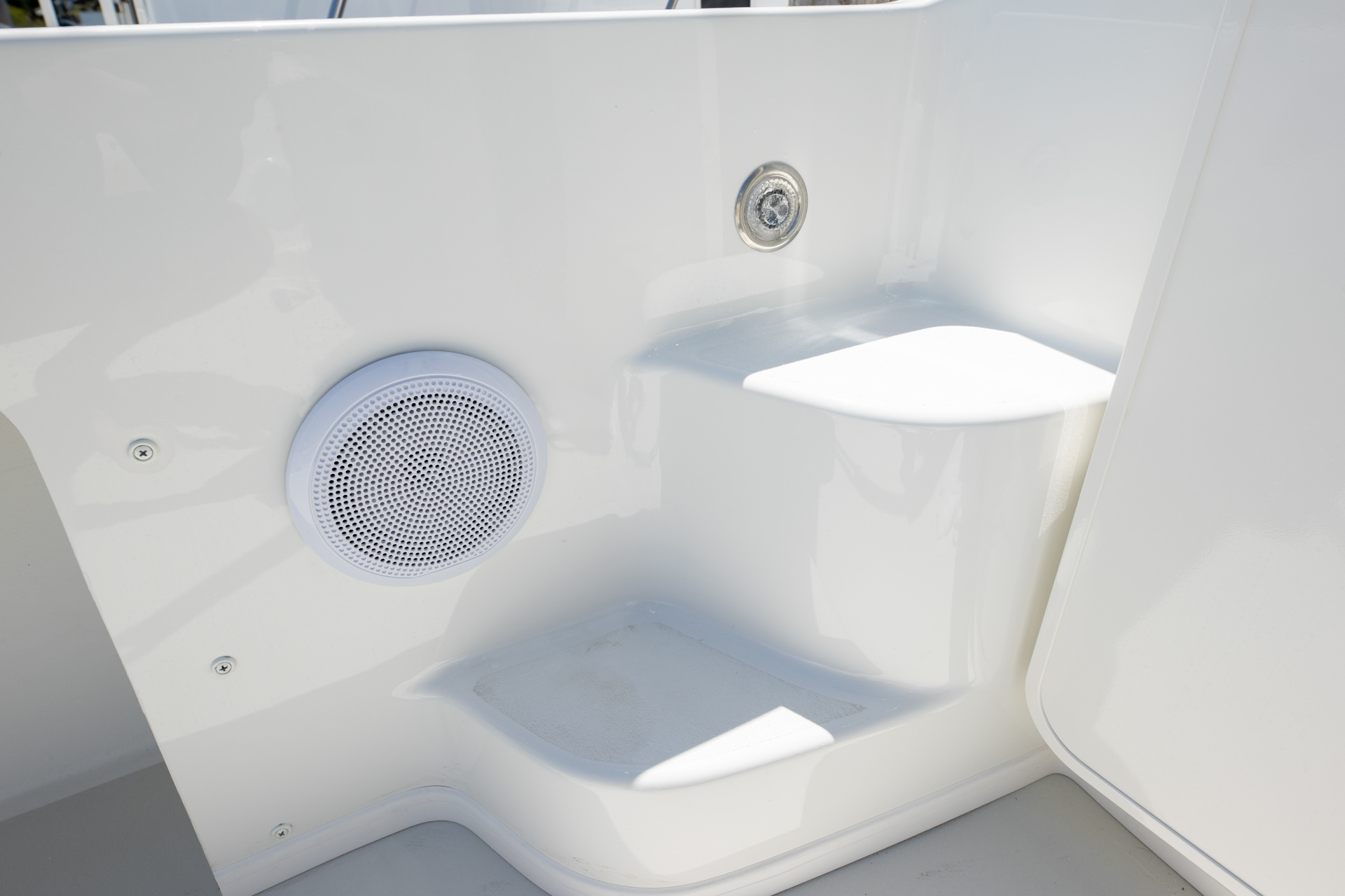 Parker Boats 287 Explorer Interior 10