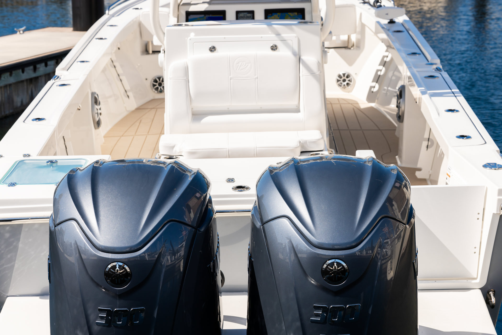 Parker Boats 294 Fathom Interior 08