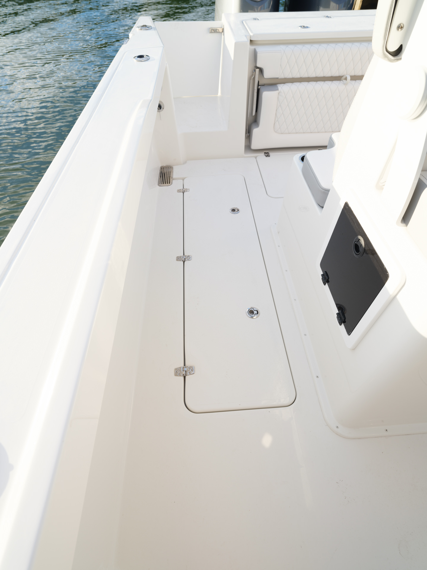Parker Boats 294 Fathom Interior 24